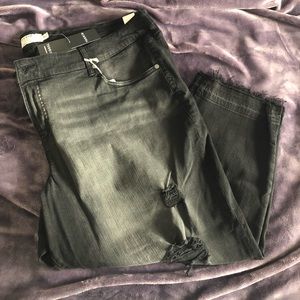 Torrid Boyfriend cropped distressed black jeans